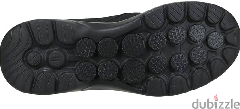 sketchers black 3