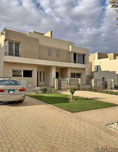 تاون هاوس كورنر 230م للبيع في Palm Hills New Cairo بالتقسيط 0