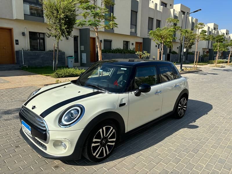 MINI Cooper 2019 5