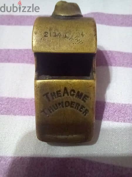 صفارة- ACME THUNDERER 1