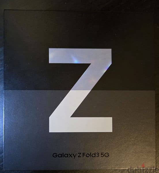 Samsung Galaxy Fold 3 with new sealed Buds 3 pro سامسونج فولد ٣ 10