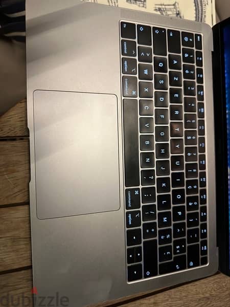 Macbook air 2019 13 inch 128 gb 7