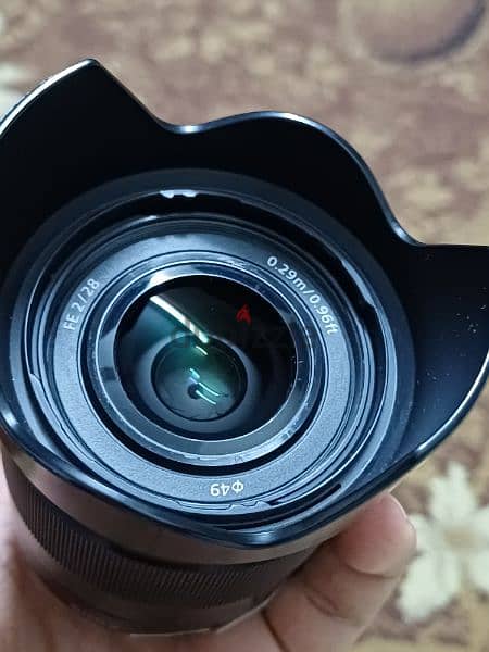 sony 28mm f 2 عدسة سوني فل فريم 3