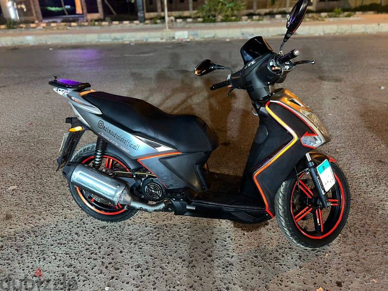 سكوتر كيمكو ايجيلتي 150cc 1