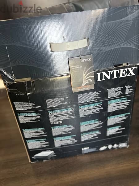 INTEX Dura-Beam DELUXE Air Mattress Queen w/ Built-In Pump 8