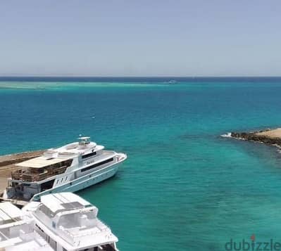 شقة صف اول علي البحر بالغردقة،Wohnung zu verkaufen am Meer in Hurghada