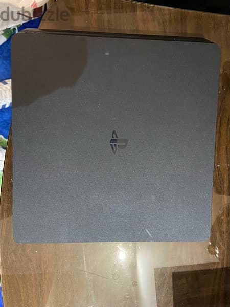 ps4 slim like new 1