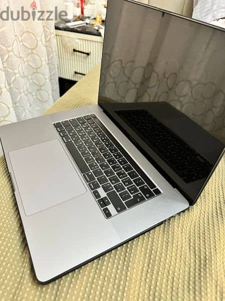 MacBook Pro (16-inch 2019) 2