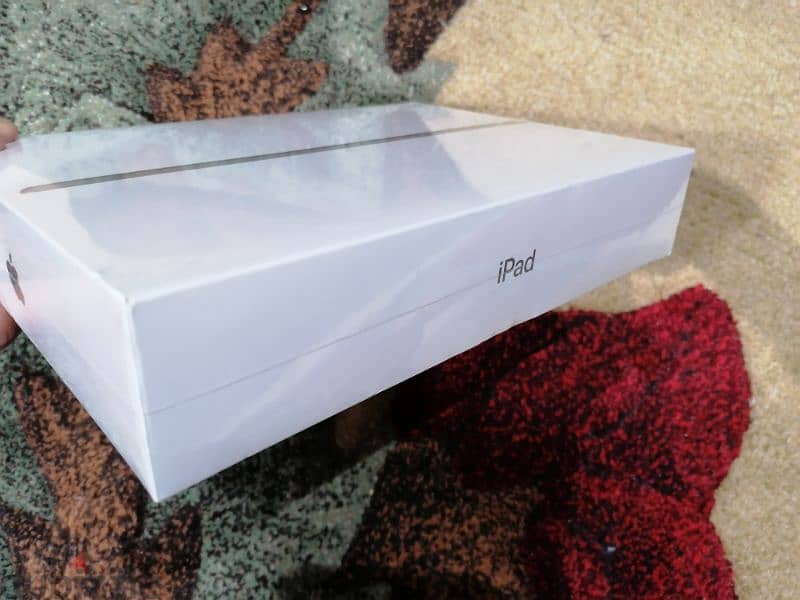 I pad 9 wifi 64 GB مش اتفتح 0