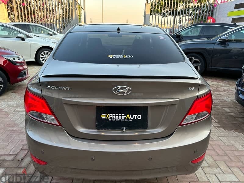 Hyundai Accent 2023 / P4 12