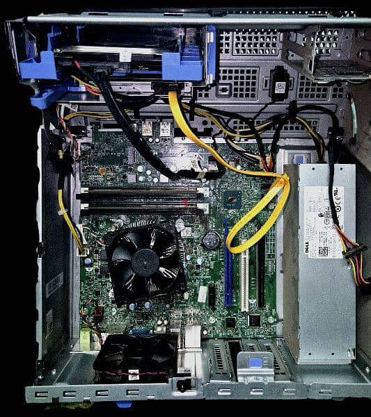 Dell OptiPlex 5040 Tower PC 2