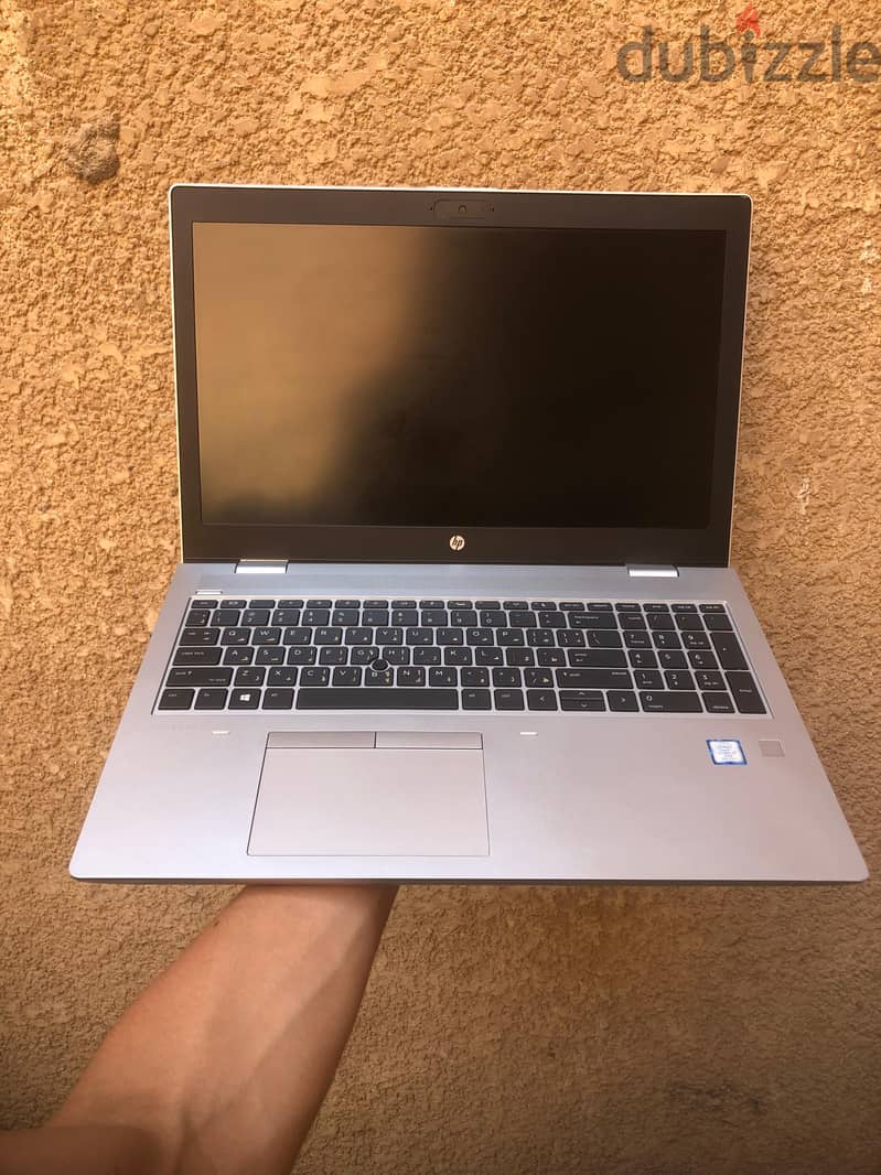 لابتوب Hp probook 650 G5 بمعالج i7 من الجيل التامن 4cores,8cache 0