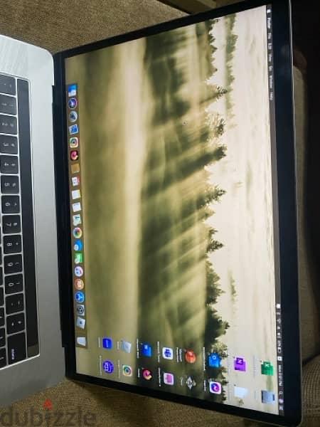 apple MacBook Pro 2017 6