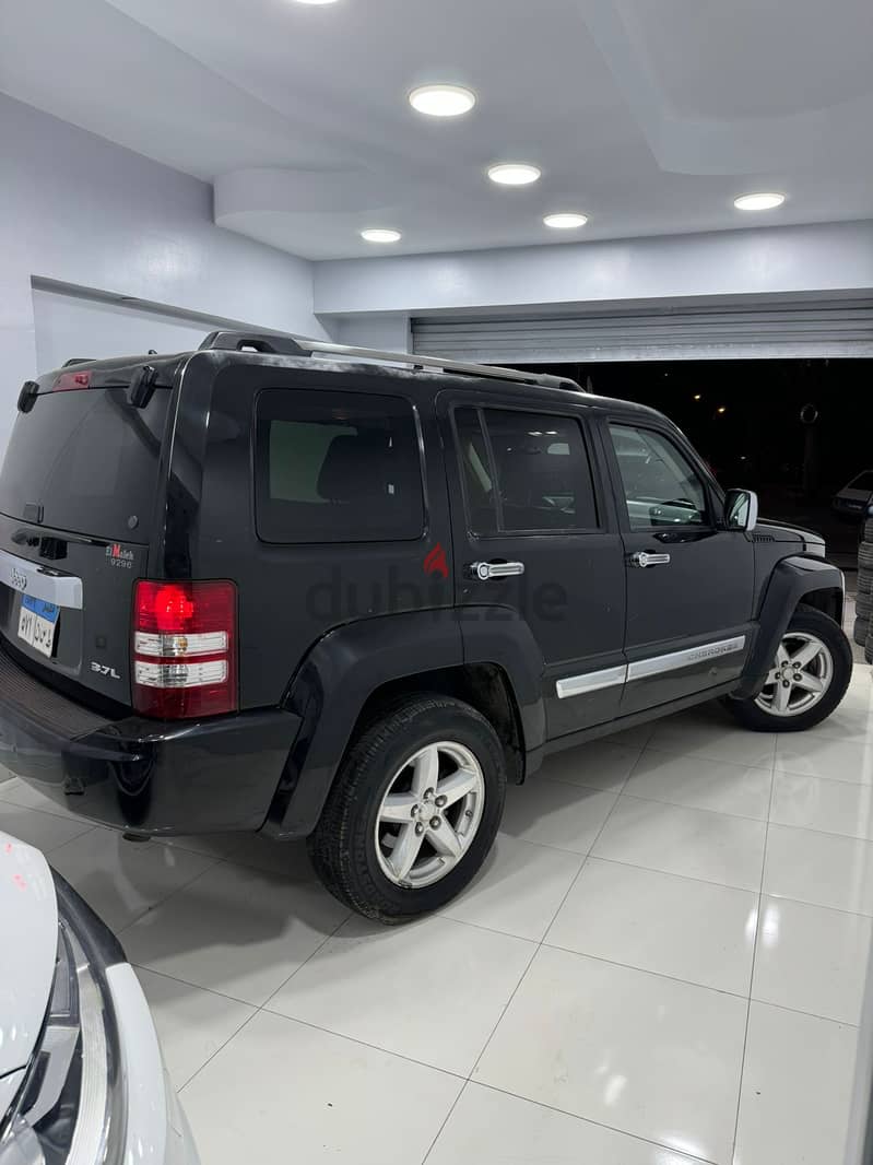 جيب شيروكى 2010 _ Jeep Cherokee 2010 2