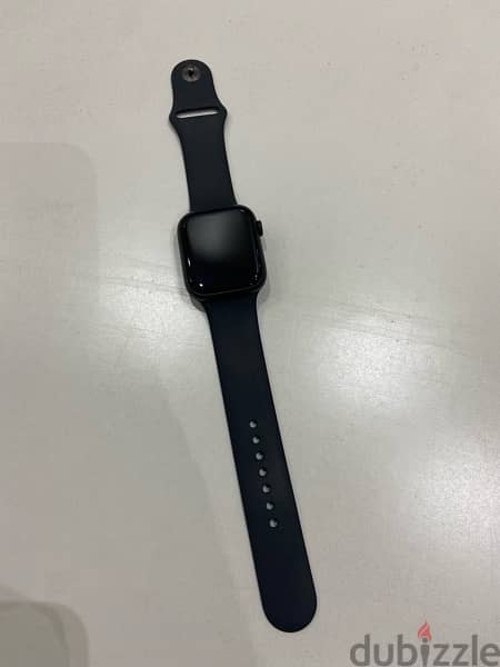 Apple watch series 9 (5 times use only) 1