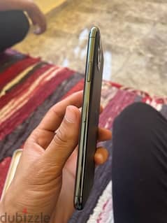 I phone 11 pro max   256g بحاله الزيرو للبيع