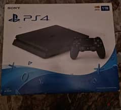 ps4 slim 1TB ps4 slim 1TB with two controller and original cables