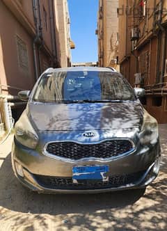 Kia Carens 2015 0