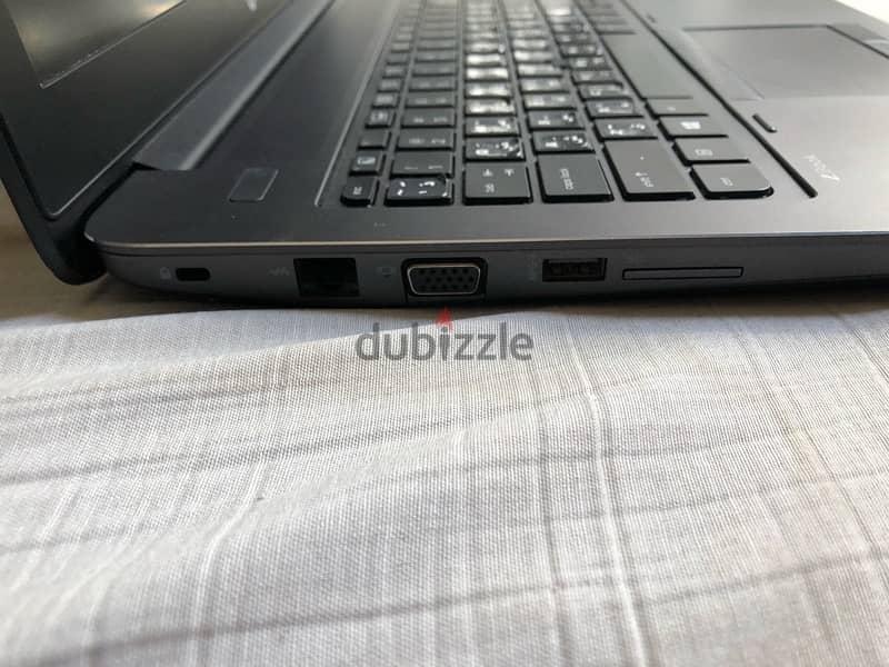 HP ZBook 15 G3 + charger 3