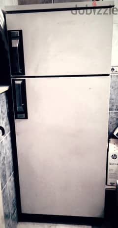 Ohilips refrigirator in an excellent condition