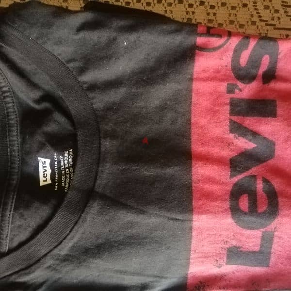 T-Shirt levis new 1