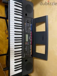 yamaha keyboard psr-e263 (metal stand & sustain pedal included)