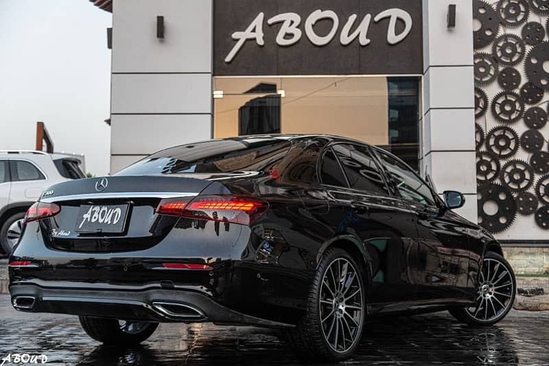 Mercedes  Banz E300 AMG 2022 فقط 18 الف كم 1