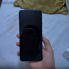 تلفون redmi10C كسر زيرو استخدام نظيف ومعاه الكرتونه و الشاحن بتاعه