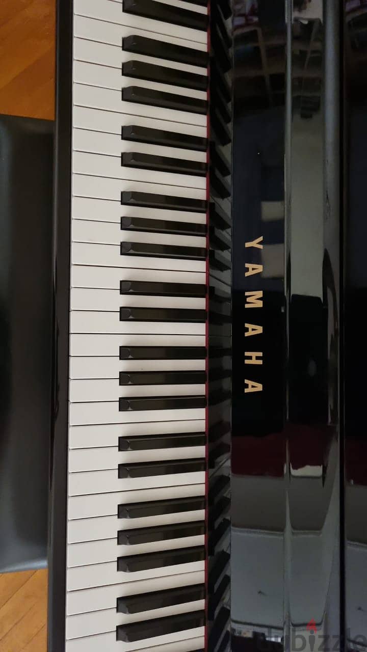 Yamaha piano 1