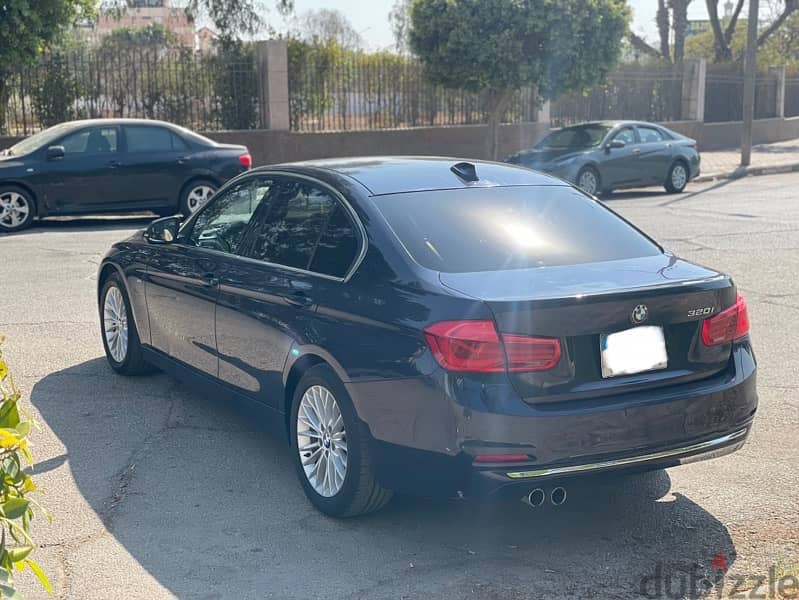 BMW 320 2018 4