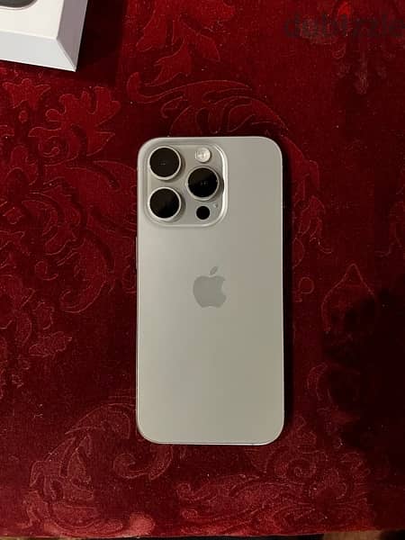 Iphone 15 pro 128 GB 3