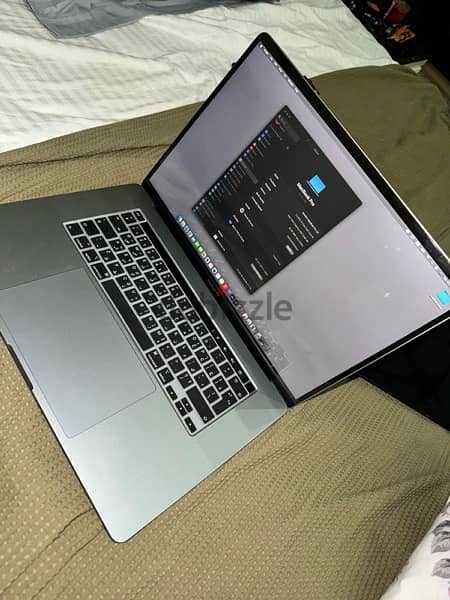 Macbook pro 16 inch (2019) 1