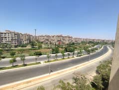 For sale in installments, an apartment 200m in B8, view garden and, immediate receipt 0