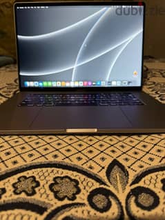 MacBook Pro 0