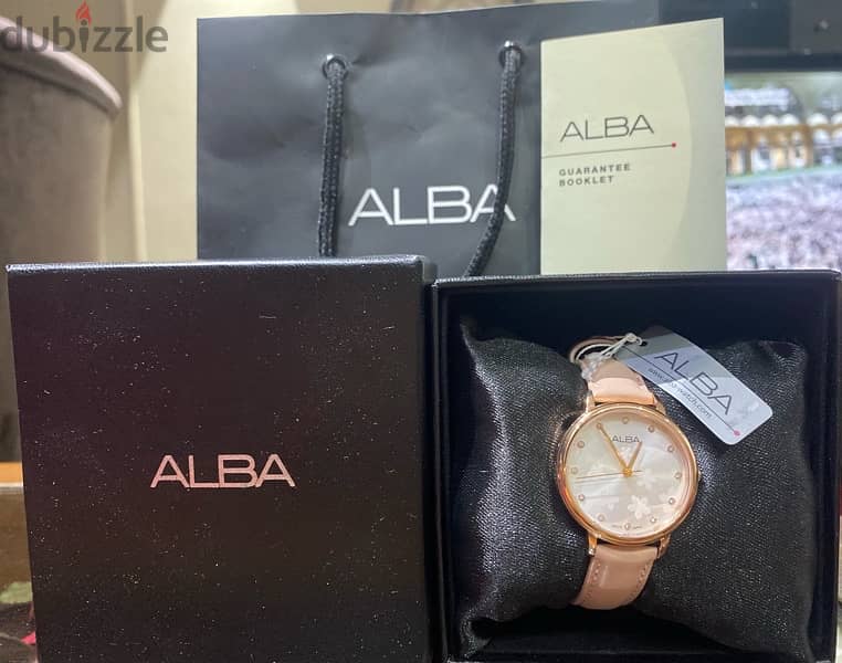 ALBA WOMAN WATCH 1