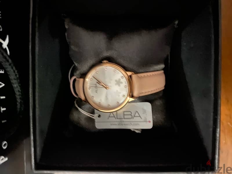 ALBA WOMAN WATCH 5