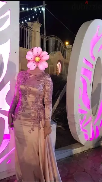 فساتين سواريه