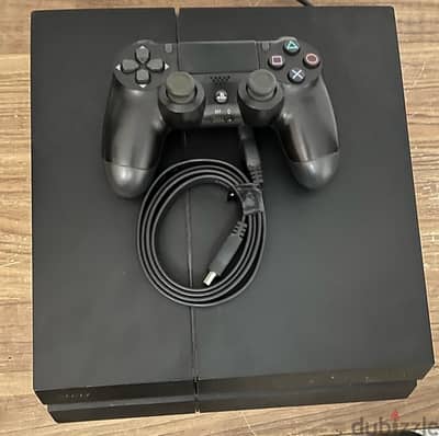 PlayStation 4 + controller