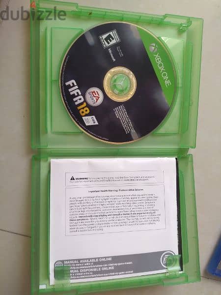 cd fifa 18 xbox one original  و cd destiny ps4 1