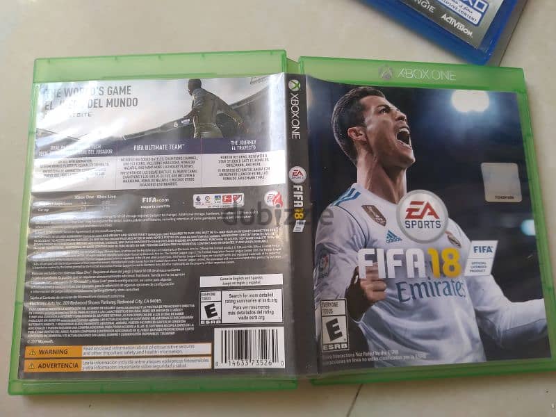 cd fifa 18 xbox one original  و cd destiny ps4 3