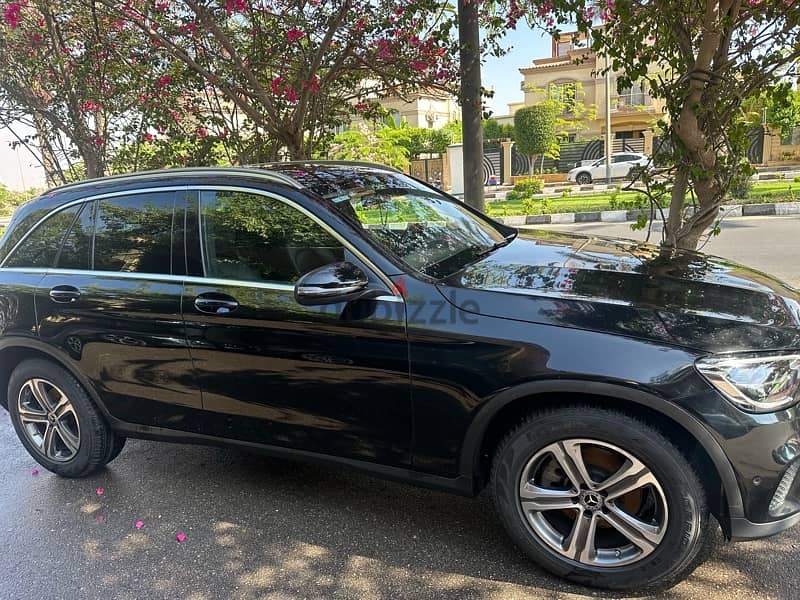 Mercedes-Benz GLC 300 2022 جي ال سي 300 2022 1