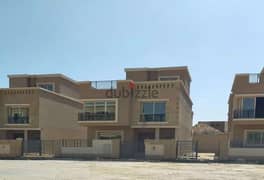 فيلا مميزه  للبيع في سراي في المستقبل بجوار مدينتي مباشره على محور الامل -Villa For Sale in Sarai EL-Mostakbal City Beside Madinaty 0