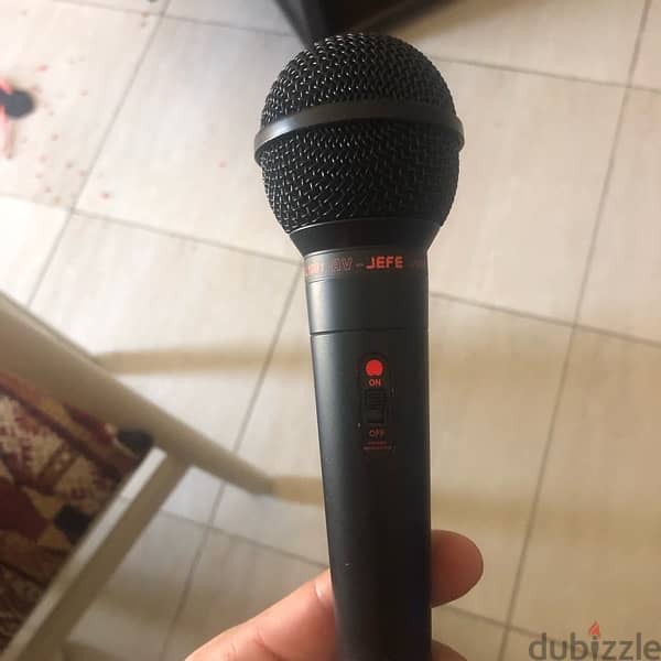 microphone 1