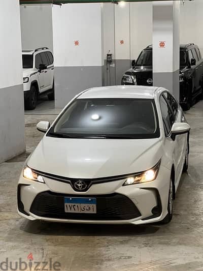 تيوتا كورولا ٢٠١٤ للايجار بسائق و بدون - Toyota Corolla 2014 For rent