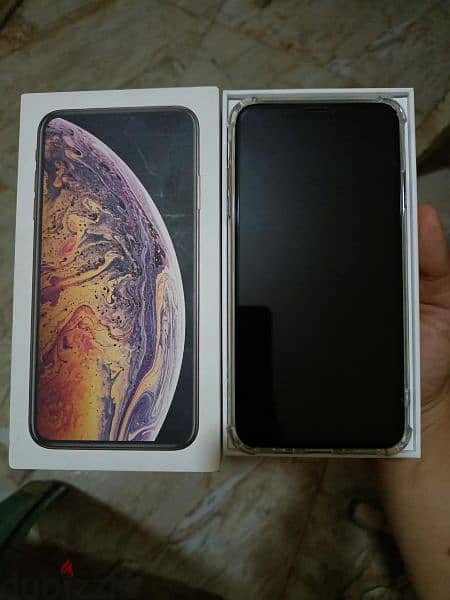 iphone xs max 64 وارد السعودية بحالة ممتازة 1