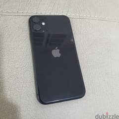 Iphone 11  128 GB يشبه الجديد 0