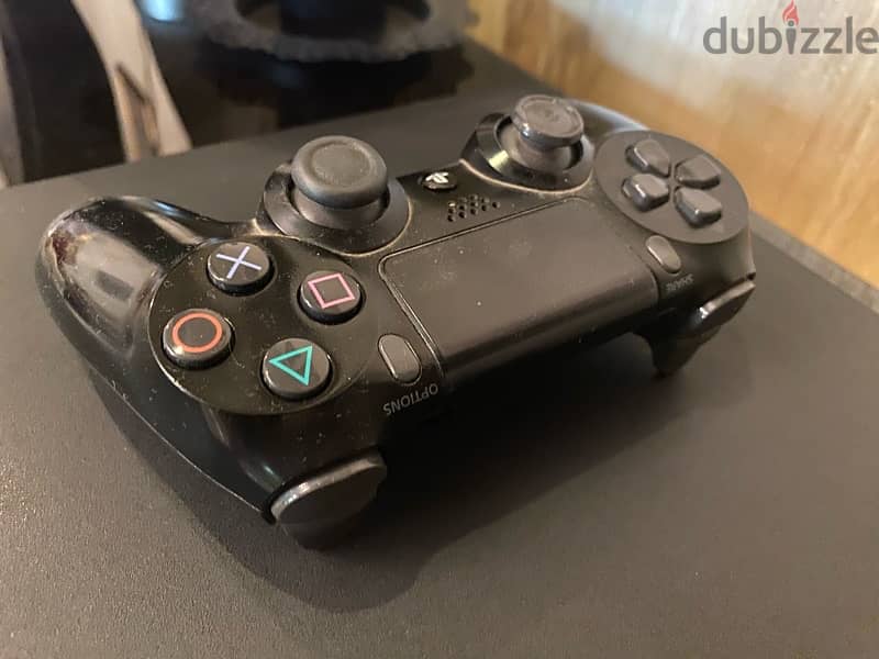 PS4 slim 500gb + 1 Controller + 3 Games سوني بلايستيشن ٤ + دراع 3