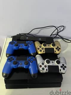 ps4 Fat like new + 4 joysticks original