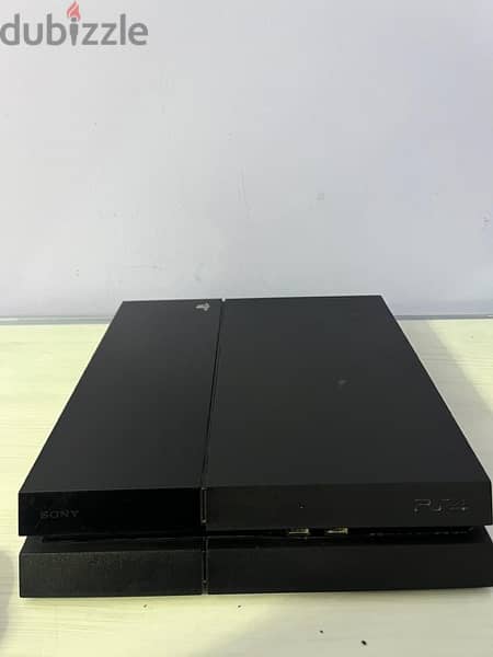 ps4 Fat like new + 4 joysticks original 6