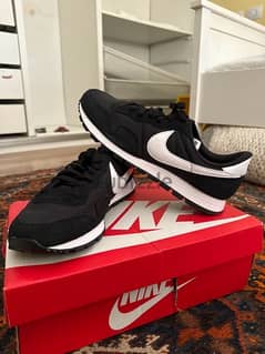 ‏جزمة نايك أصلي (لم يستعمل) Original Nike Pegasus Brand New 0